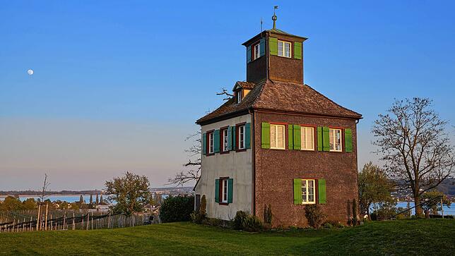 Hochwart Reichenau im Licht der Abendsonne