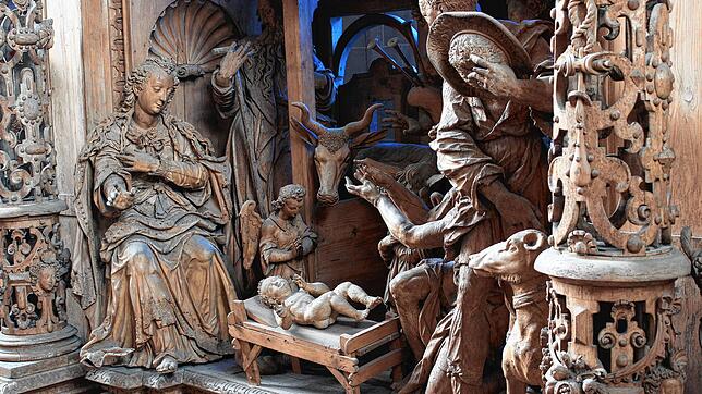 Der Hochaltar im Nikolausmünster in Überlingen feierte im Jahr 2016 sein 400-jähriges Bestehen. Geschaffen wurde der Altar von der ...