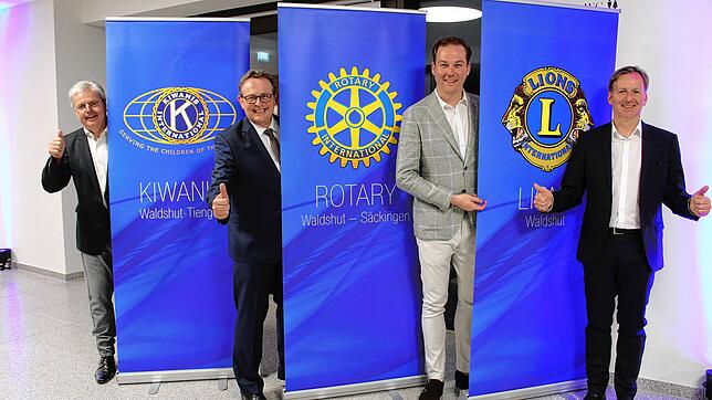 Bild : Bilder vom Spendenabend der drei Service-Clubs Lions, Rotary und Kiwani