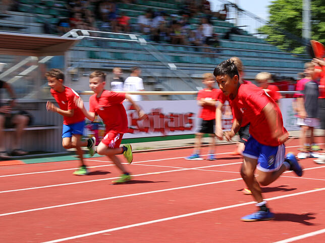 Bild 36: Bilder vom Kreisfinale des Schulwettbewerbs &bdquo;Jugend trainiert für Olympia&ldquo; am Donnerstag im Langensteinstadion Tiengen