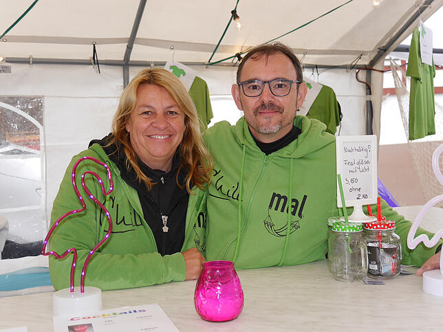 Sabine Weber und Jürgen Ries standen hinter dem Tresen des Chill mal -Standes der Schweizer Jugendvereinigung Kodex. Zusammen haben sie ...