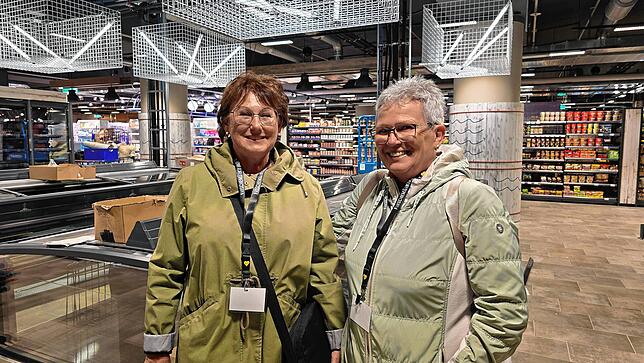 Sie freuen sich auf das neue Angebot: Susanne Heidemann (links) kann es „kaum erwarten“, so geht es auch Maria Timmerherm aus ...