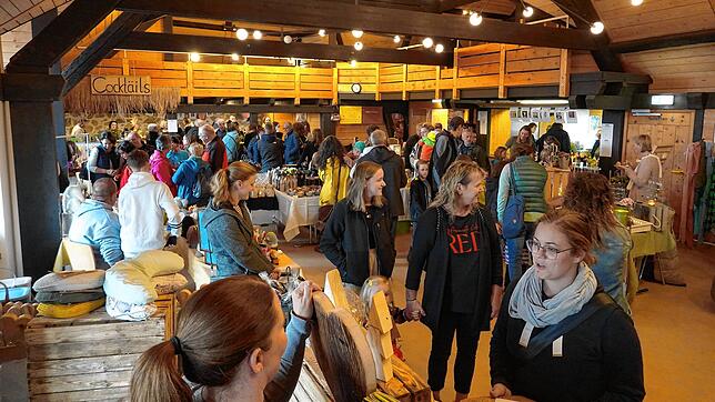 Beim dritten Dorfmarkt der Frauengemeinschaft Strittmatt im vergangenen Jahr sind die Sitzplätze im Bürgersaal schnell belegt. ...