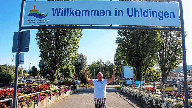 Willkommen in Uhldingen-Mühlhofen: Hafenmeister Robert Schwarz freut sich: &bdquo;Hier zu leben, das ist schon etwas Besonderes, denn es ...