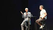 Sie kennen sich aus der Schauspielschule und kommen mit ihrem Programm am 5. Mai 2026 in die Pfullendorfer Stadthalle: ...