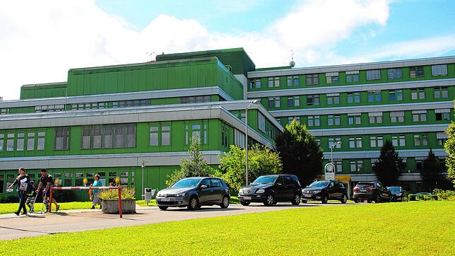 Am Krankenhaus Sigmaringen werden alle Corona-Patienten des gesamten Landkreises behandelt. Am Mittwoch befanden sich zwölf Patienten in ...
