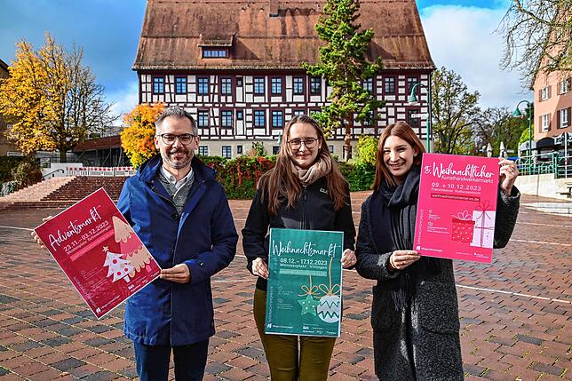 Sie freuen sich auf die Advents- und Weihnachtszeit, um den Besuchern in VS weihnachtliche Moment zu bescheren (von links): ...