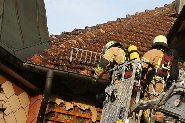 Bild 17: Weinhaus Schunk brennt aus &ndash; Bilder vom Brandort Teil 2