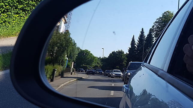 Schon in Sparbruck ging es 2017, als die B 31 in Fischbach zuletzt saniert wurde, im morgendlichen Berufsverkehr nur im ...