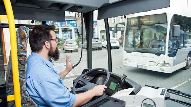 Von Jobcentern werden auch Bus-Führerscheine gefordert. Allerdings nur unter bestimmten Voraussetzungen.