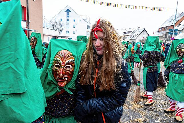 Bild 27: Sonntags-Umzug beim Narrentreffen in Dauchingen, Teil 1