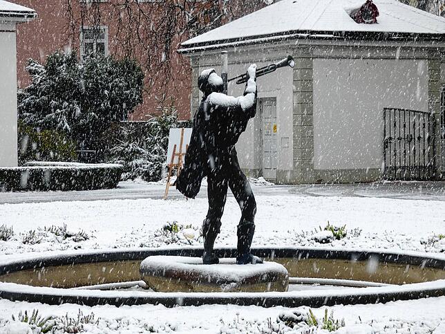 Der Trompeter von Bad Säckingen zeigt sich heute ganz verschneit.