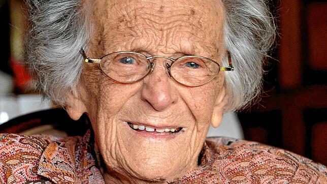 Dorle Tritschler 2016 mit 100 Jahren.