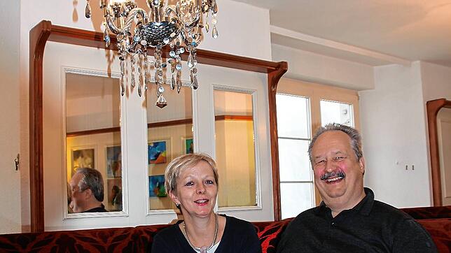 Clemens Bader und seine Frau Emma kehren nach Donaueschingen zurück. Der ehemalige Chef im Fürstenberg-Parkrestaurant übernimmt den ...