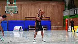 Chris Okolie steht den Panthers Schwenningen im Spitzenspiel gegen Artemis Sunkings Saarlouis wieder zur Verfügung.