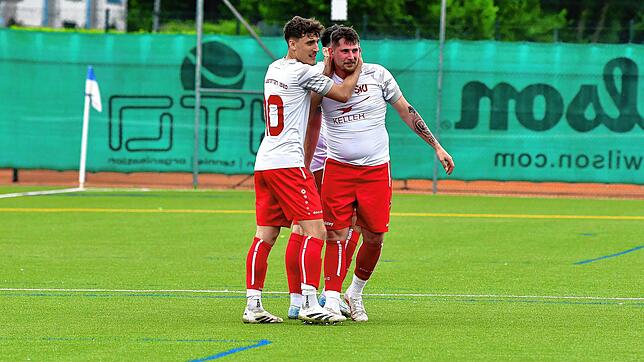 Bild : SV Jestetten siegt spät mit 2:1 beim VfB Waldshut – und wir haben Fotos!