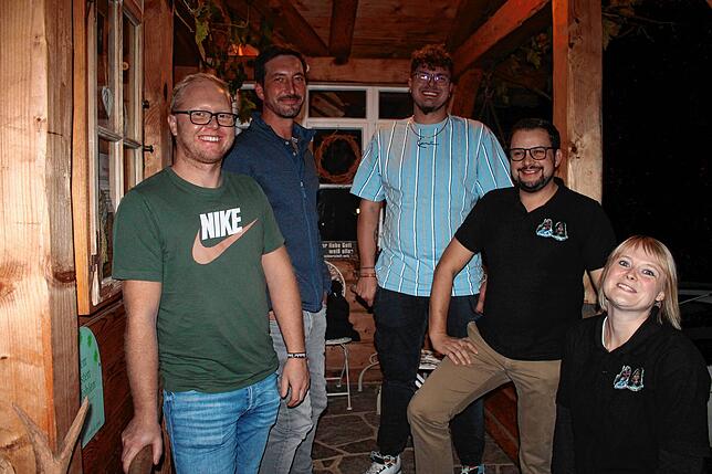 Sie freuen sich auf das Jubiläumsfest: die Waldwinkel-Vorstandsmitglieder Niklas Winterhalder, Simon Ratzer, Maximilian Tritschler, ...