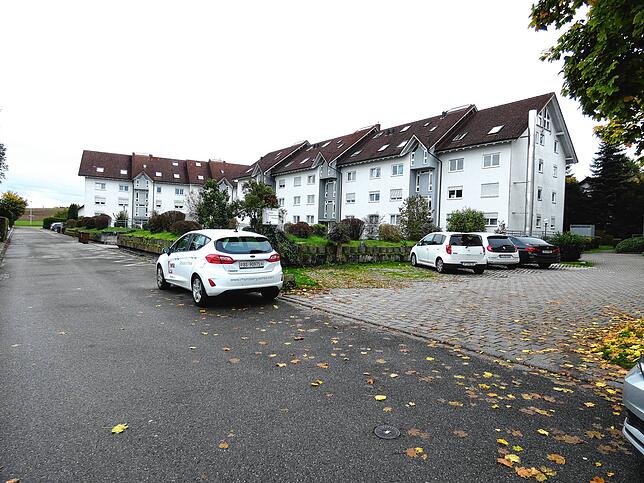 Bereich der Feuerwehreinfahrt im Sudetenweg in Jestetten