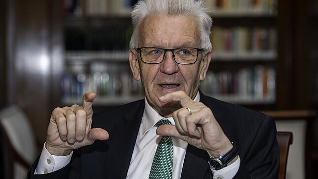 Ministerpräsident Winfried Kretschmann (Grüne): „Wir können nicht zulassen, dass eine kleine Minderheit eine große Zahl von ...