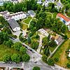 Blick auf die Anlage des Altenheims St. Lioba mit schöner Grünanlage in der Roten Gasse. Links die Gebäude des Seniorenheims, rechts die ...