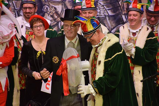 Bild 14: Bilder vom Empfang des Stockacher Narrengerichts von Annegret Kramp-Karrenbauer im Bürgerhaus
