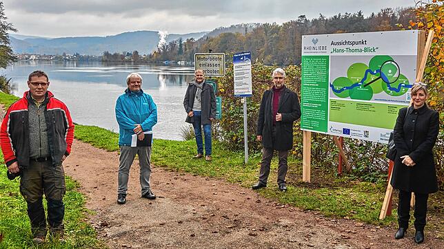 Internationaler Zusammenhalt: Patrick Pauli für die Stadt Rheinfelden, der Wehrer Umweltbeauftragte Clemens Thoma, Landschaftsplaner ...