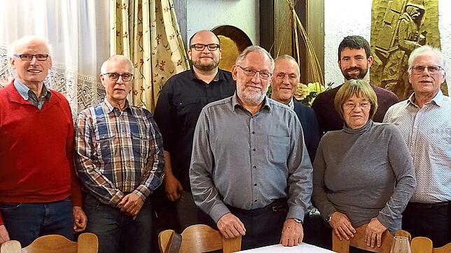 Der Vorstand der Kolpingsfamilie Furtwangen: Von links Fridolin Bensel, Wolfgang Hermann, Jonas Ambs, Markus Fehrenbach, Helmut Rießle, ...