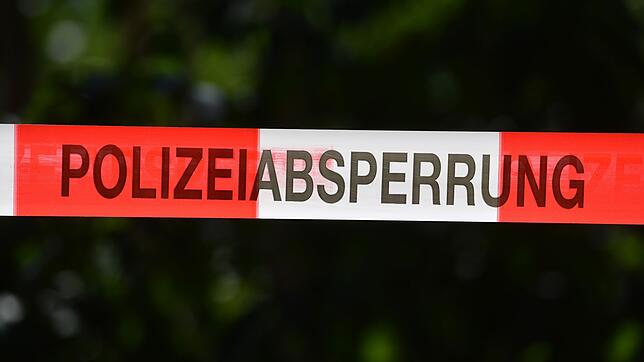 Der Redaktionsleiter von "Schlager Radio" wurde im Januar 2024 an einer Bahnstation zusammengeschlagen. Nun fahndet die Polizei nach ...