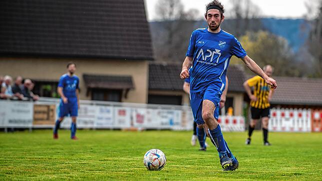 Furioser Start: Robin Nohl – hier ein Archivbild – brachte den FC Geißlingen früh in Führung. Am Ende siegten die Klettgauer ...