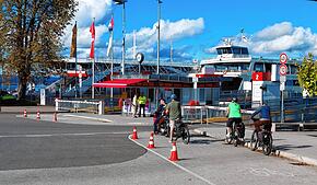 Das Fährschiff Richmond (ganz links) ist seit Mitte August 2025 erneut nicht fahrbereit. Das Ersatzteil, das erst im Juli für ein ...