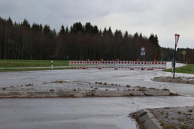 Kein Durchkommen Richtung Villingen mehr. Seit Dienstagmorgen um 8.30 Uhr ist die komplette Fahrbahnbreite gesperrt.