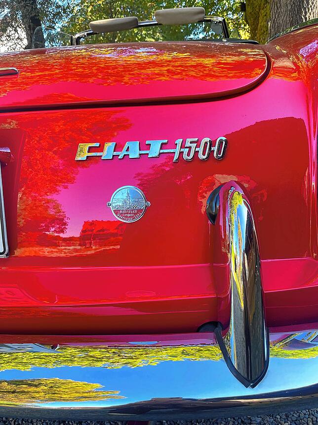 Sein roter Fiat 500 Cabrio aus dem Jahr 1964.