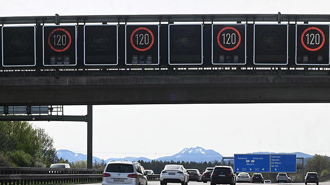 Ein Tempolimit von 120 km/h könnte jedes Jahr Leben retten. Zu dieser Erkenntnis kommt eine aktuelle Studie.