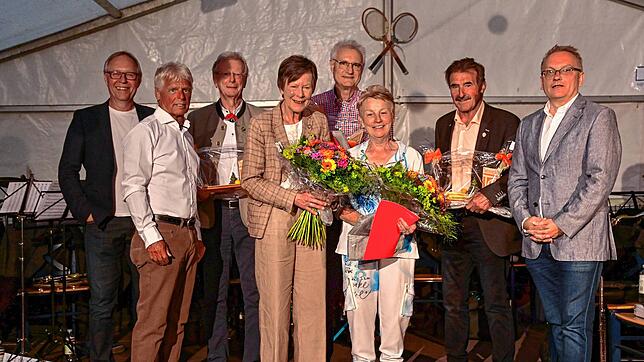 In würdigem Rahmen wurden beim Festakt zum 100-jährigen Bestehen des Tennisclubs St. Georgen Mitglieder für ihre jahrzehntelange ...