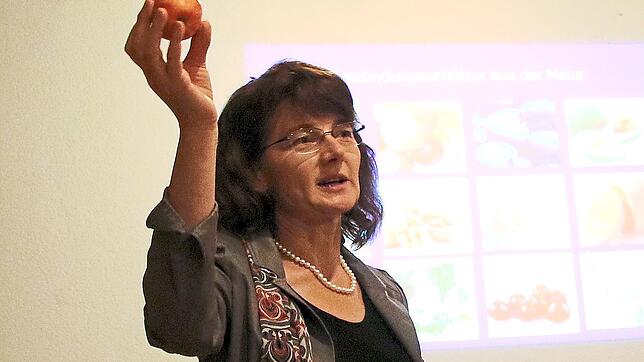 „One apple a day keeps the doctor away“, zitiert Pflanzen-Biochemikerin Elke Schulz eine englische Weisheit, die nichts ...
