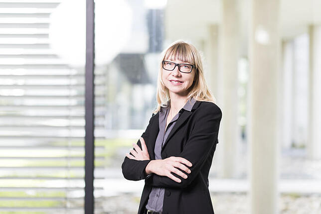 Sabine Pfeiffer ist gelernte Werkzeugmacherin und Inhaberin des Lehrstuhls für Soziologie an der Universität Hohenheim. "Mich bewegt das ...
