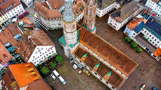 Viel Dachfläche für Fotovoltaik, aber auch viel Historie – in der Villinger Innenstadt stoßen die Interessen von Klima- und ...
