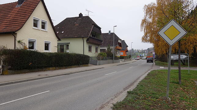 Hier auf der Aacher Straße in Engen soll schon bald Tempo 30 anstelle von 50 gelten. Das ist eine von drei geplanten ...