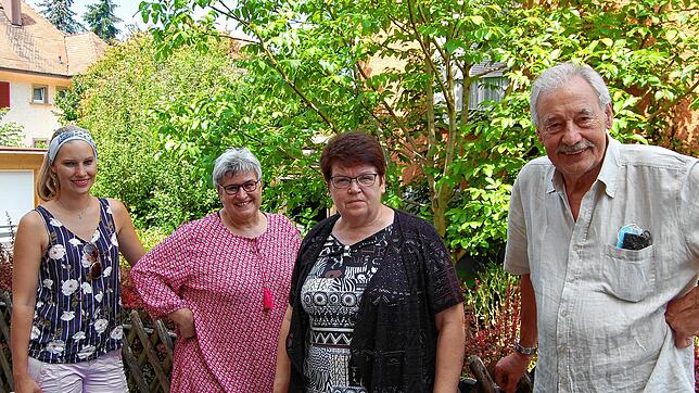 Der neue Vorstand des Tierschutzvereins Stockach und Umgebung (von links: Kerstin Riebesehl (Vorsitzende), Andrea Günthner-Maier ...