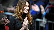 Carla Bruni-Sarkozy (57) verabschiedet sich von ihrem Mann Nicolas. Die in Italien geborene Französin war Model, bevor sie als Musikerin ...