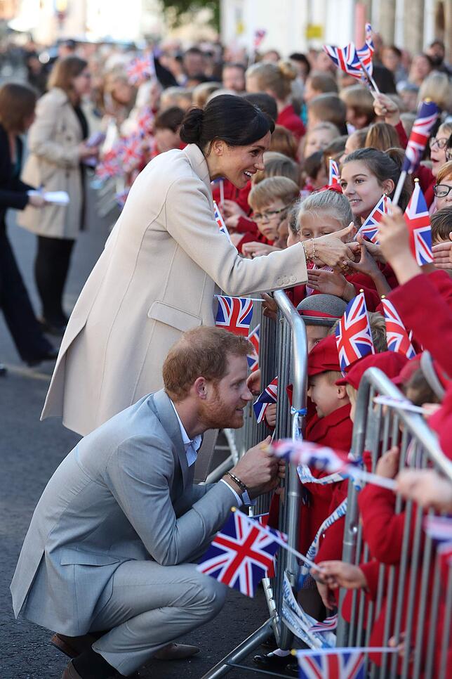 Ein Herz für Kinder: Meghan und Harry verstehen sich mit ihren kleinen Fans besonders gut.
