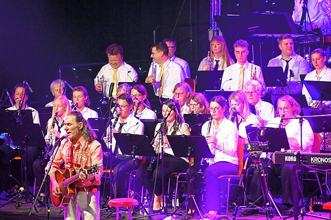 Bild 13: Bilder von der Schlagerrevue (2): Ein Blick hinter die Bühne und großer Spaß im Rampenlicht