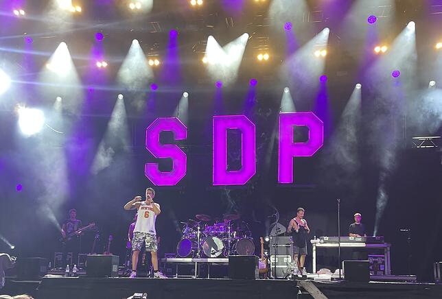 Die Band "SDP" aus Berlin-Spandau bewegte das Publikum mit bekannten allzeit Hits.