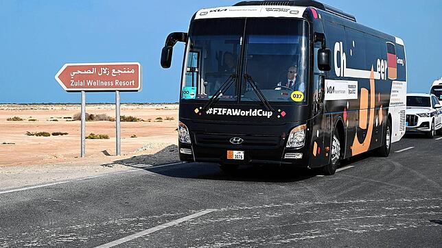 Ankunft der deutschen Nationalspieler per Teambus in der WM-Unterkunft.