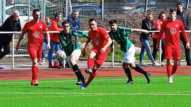 Bild : FC Zell besiegt den FC Tiengen 08 deutlich &ndash; und wir haben Bilder!