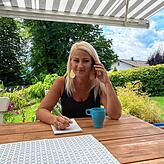 Susann Duygu-D&lsquo;Souza beim Telefoninterview mit Thomas Kummle.