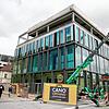 Der Neubau des Einkaufszentrums Cano am Singener Bahnhof geht zügig voran. Die Mieter können es kaum erwarten, dort einzuziehen.