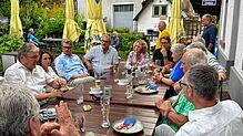 Beim Abendessen in der Mühle Dietfurt stellt sich der Bundestagsabgeordnete Thomas Bareiß (CDU) den Fragen.