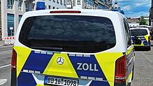 (Symbolbild) Als Zöllner im Konstanzer Stadtgebiet einen Reisebus kontrollieren, stellen sie fest, dass das Unternehmen Abgaben in ...