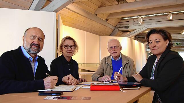 Wolfgang Kammerlander, Edeltraud Ullmann, und Willi Zöller von der Bürgerstiftung tauschen sich regelmäßig mit Kulturamtsleiterin ...